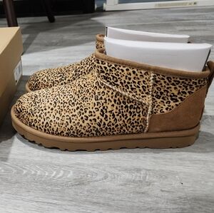 UGG Ultra Mini Speckles Boots